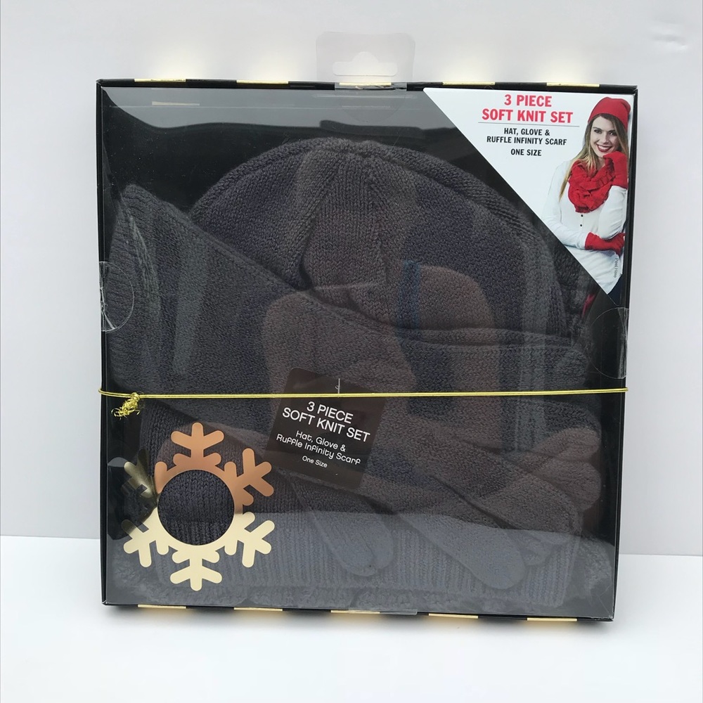 Three piece knit set